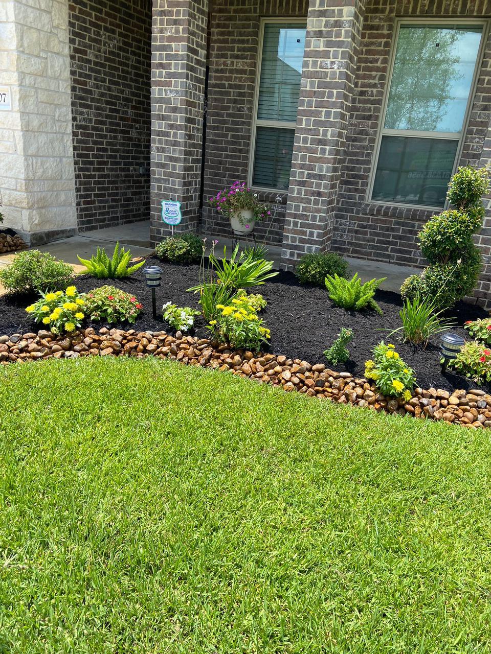 Meliton Landscaping & Tree services Image